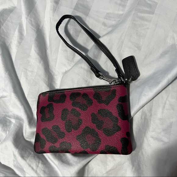 Coach wristlet - Picture 4 of 5